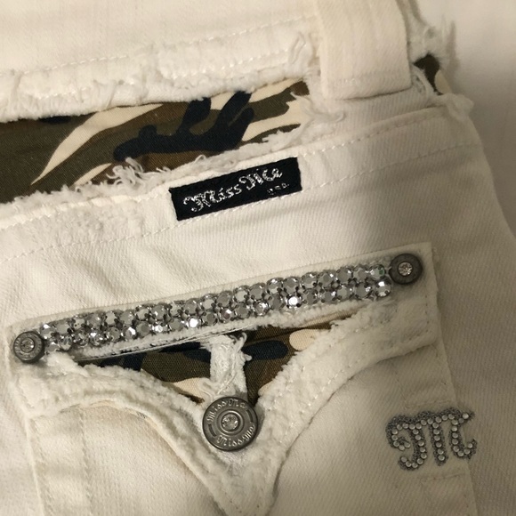 Miss Me Oyster White Camo Capri Jeans with Bling! - Picture 3 of 8